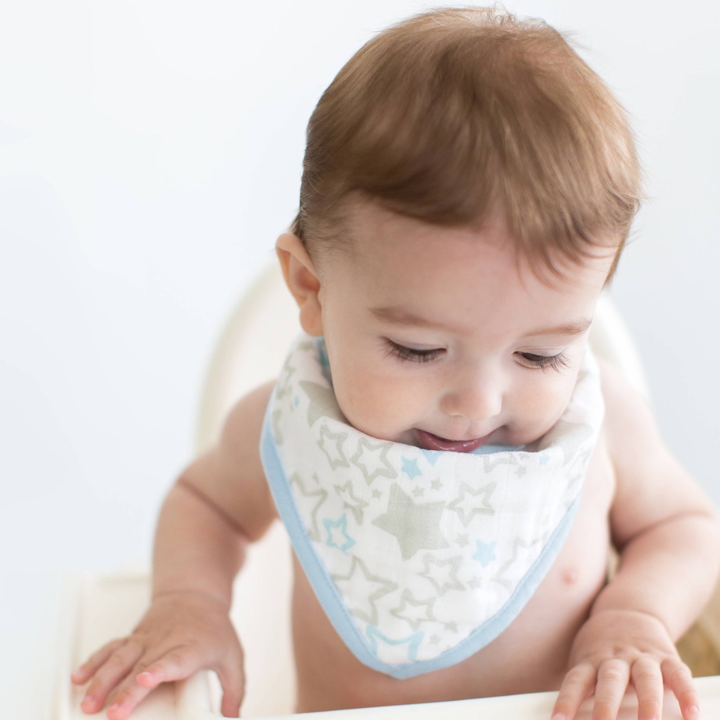 MUSLIN BANDANA BIB - BLUE STARS