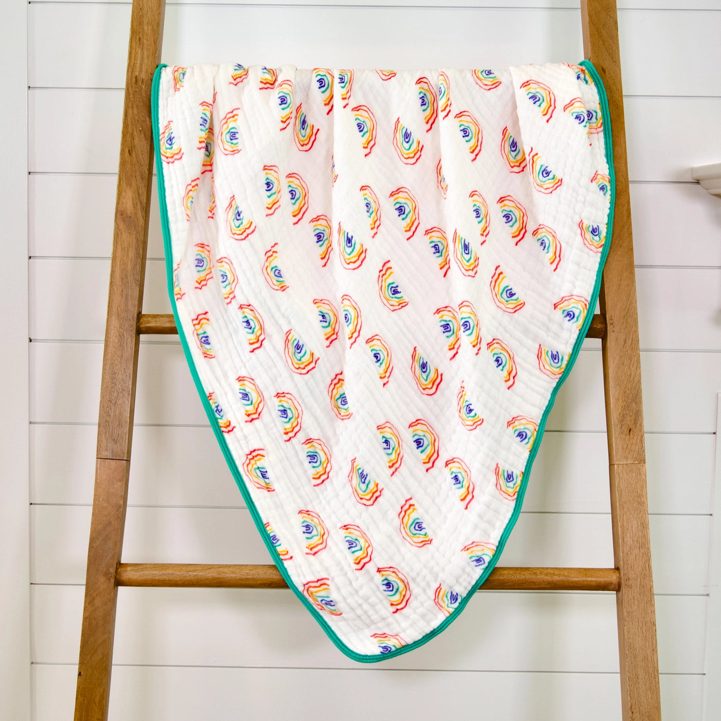 RAINBOW MUSLIN QUILT