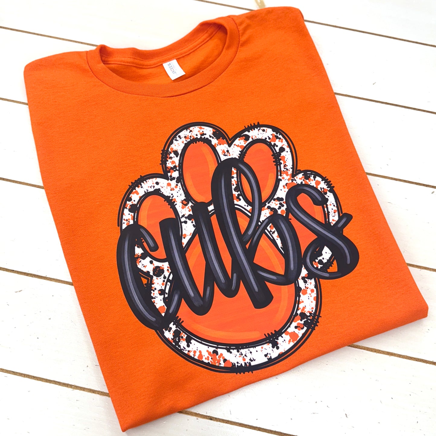 ORANGE CUBS PAW