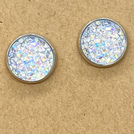 CLEAR IRIDESCENT STUDS