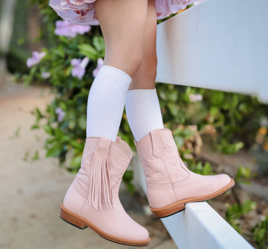 WHITE CABLE KNIT KNEE HIGH SOCKS