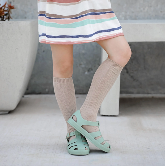 OAT CABLE KNIT KNEE HIGH SOCKS